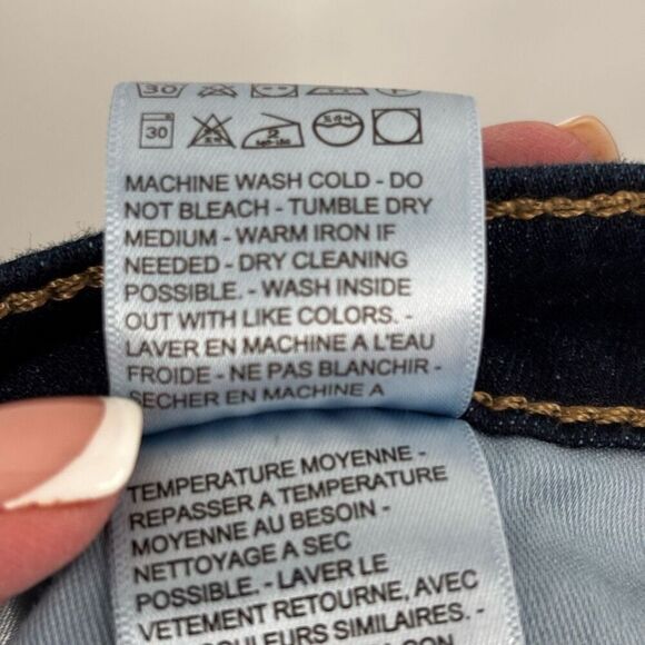 Levi’s Classic Bermuda Denim Shorts Cuffed Size 20W - Picture 5 of 6